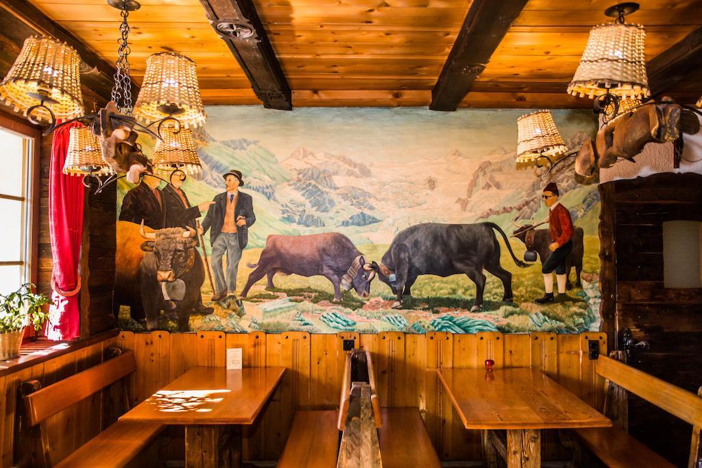 Hotel De Moiry Superieur グリモン エクステリア 写真