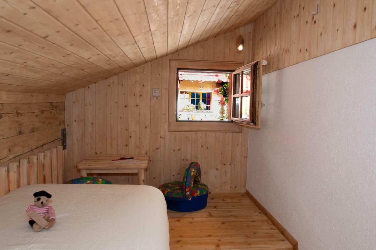 Hotel De Moiry Superieur グリモン エクステリア 写真