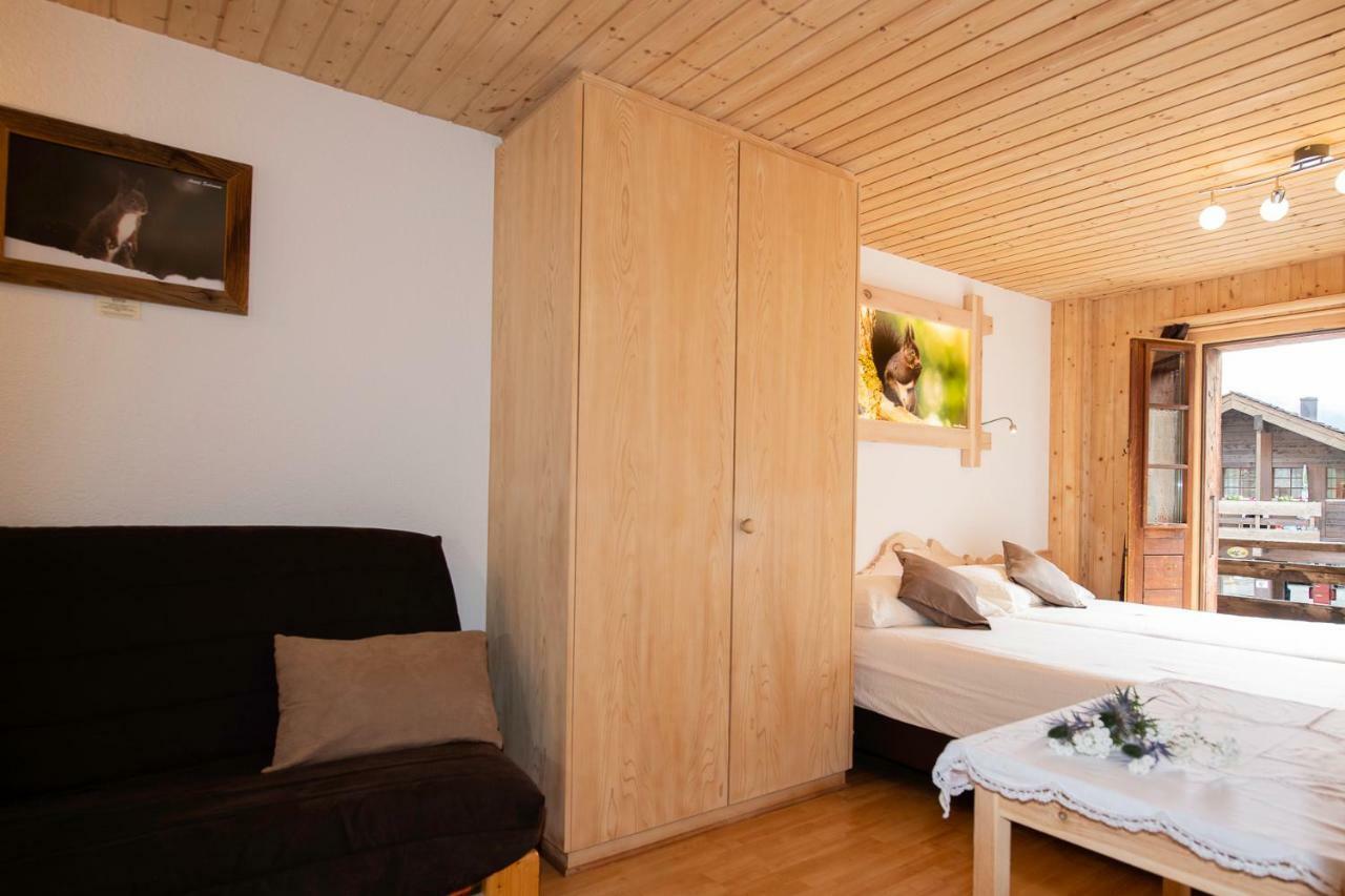 Hotel De Moiry Superieur グリモン エクステリア 写真