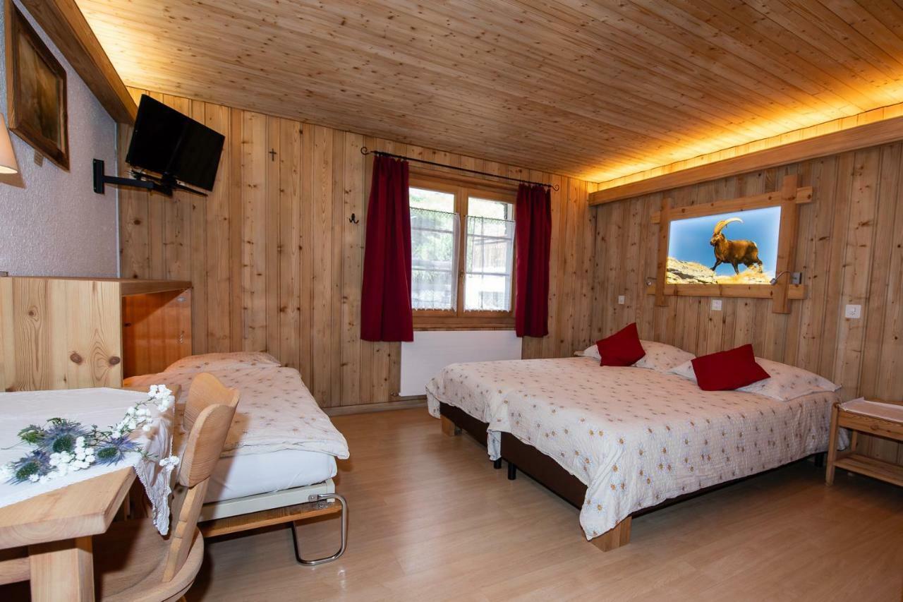 Hotel De Moiry Superieur グリモン エクステリア 写真