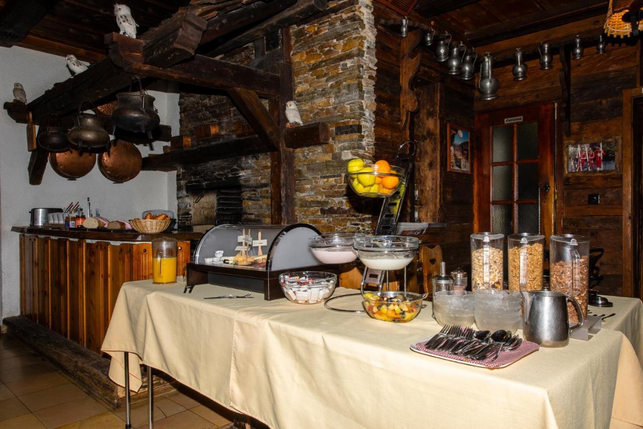 Hotel De Moiry Superieur グリモン エクステリア 写真